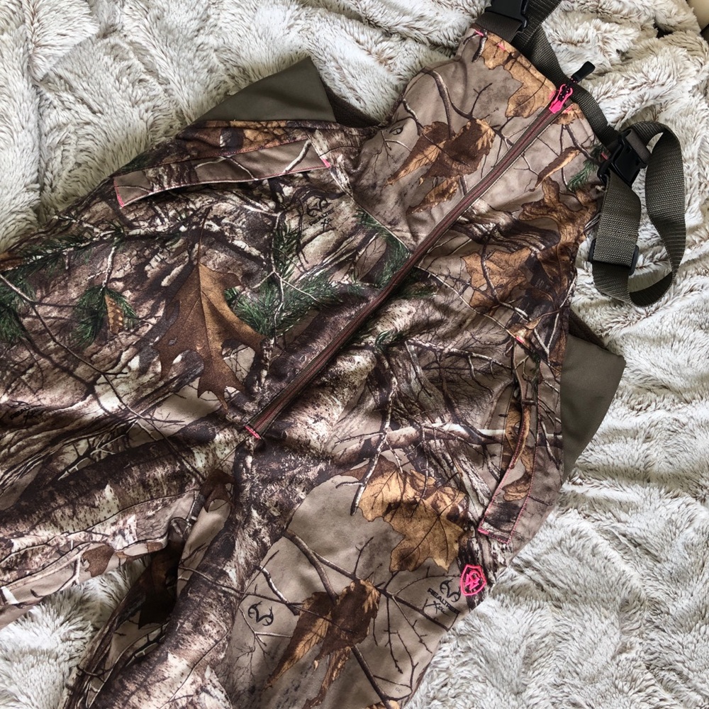 SOLD!! Game Winner Real Tree Camo Hunting Pants